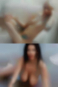 LeomaJamieson, nude woman dancing and talking